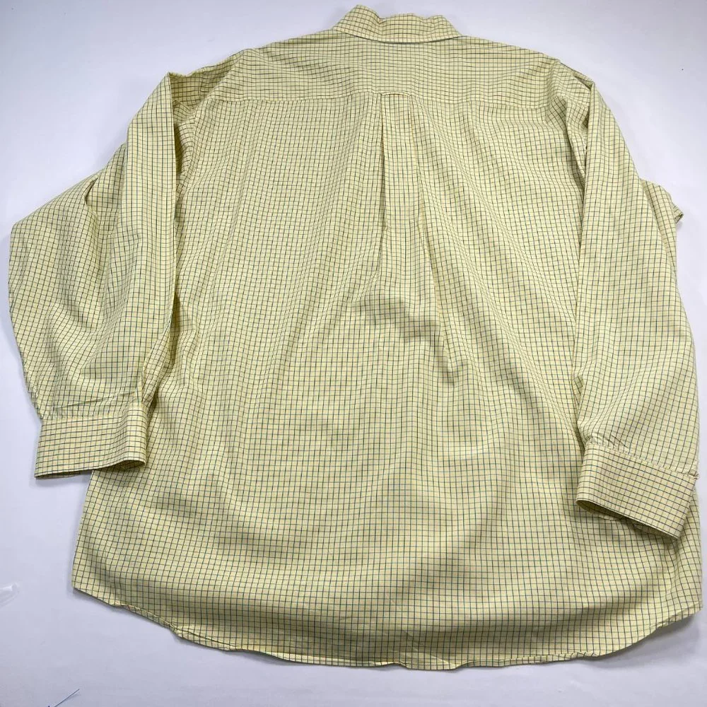 Tommy Hilfiger, Men's Classic Button Down Shirt, Size 34-35 171/2 - Picture 7 of 7